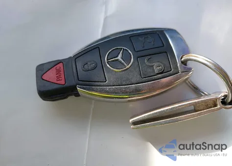 2011 Mercedes-Benz E 350 from USA, damaged, VIN WDDHF5GB7BA402073